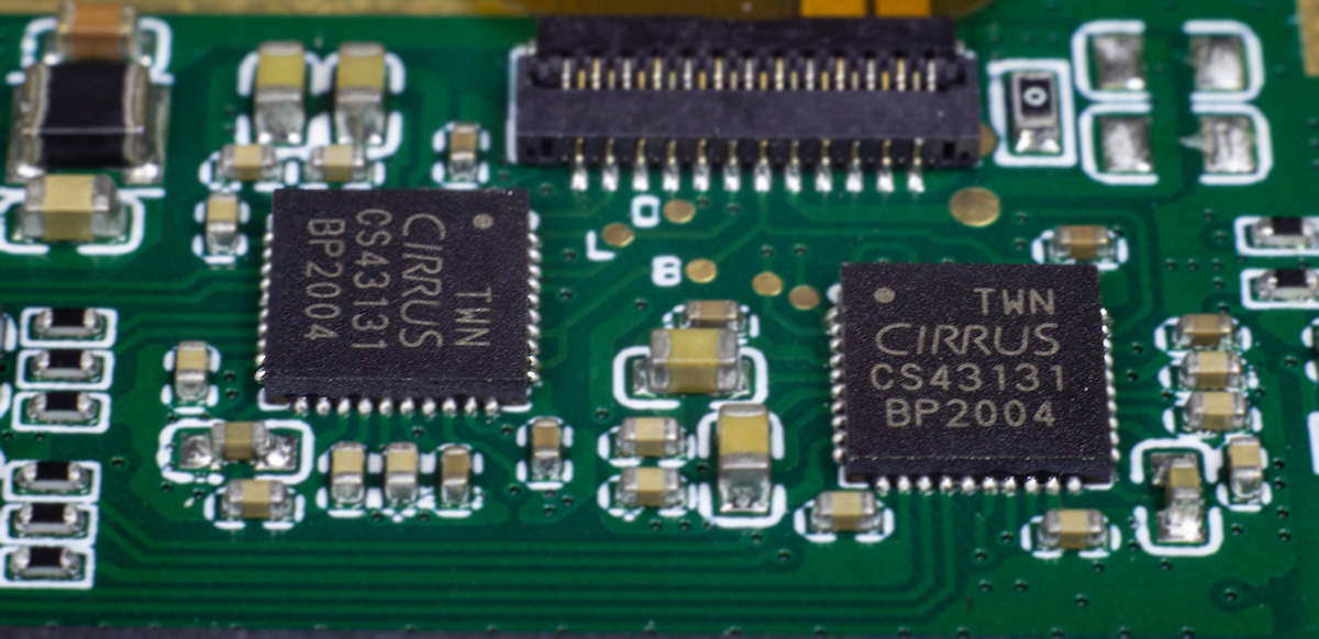 CS43131 в Quloos MC01 CS43131 в Quloos MC01