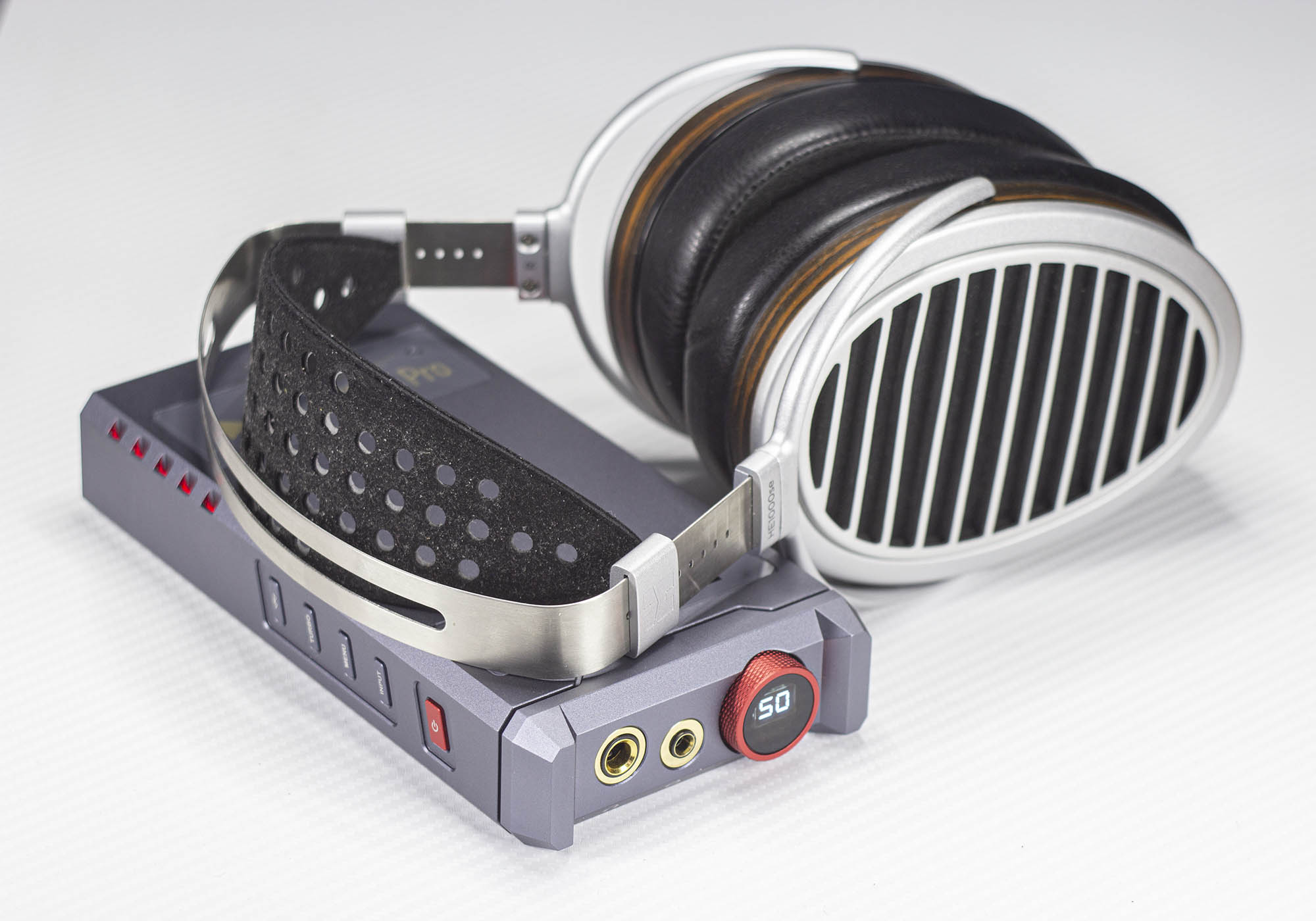 xDuoo XD 05 Pro и HiFiMan HE1000 Stealth Magnet Version xDuoo XD 05 Pro и HiFiMan HE1000 Stealth Magnet Version